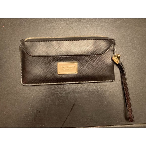 Betsey Johnson Wallet Clutch Black Patent Only Used 2 Times 8.5 x 4.5 SUPER CUTE - Picture 1 of 4
